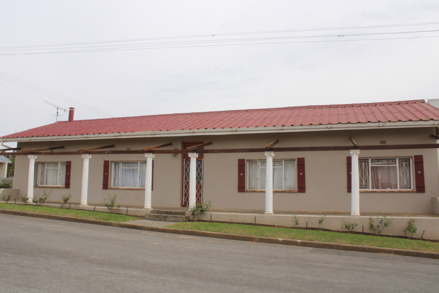 3 Bedroom Property for Sale in Riversdale Western Cape